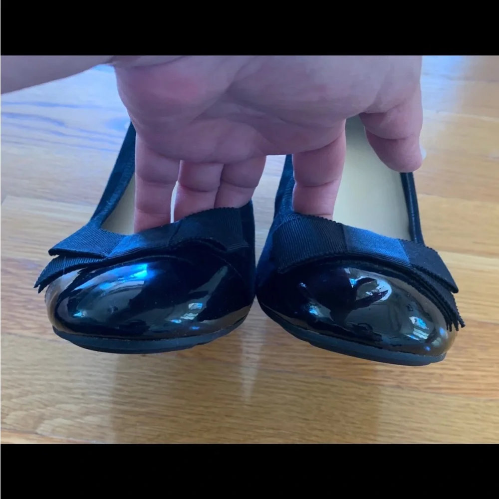 COLE HAAN Womens Ladies Black Swede Patent Leather Wedge Bow Rubber Sole Sz 10.5